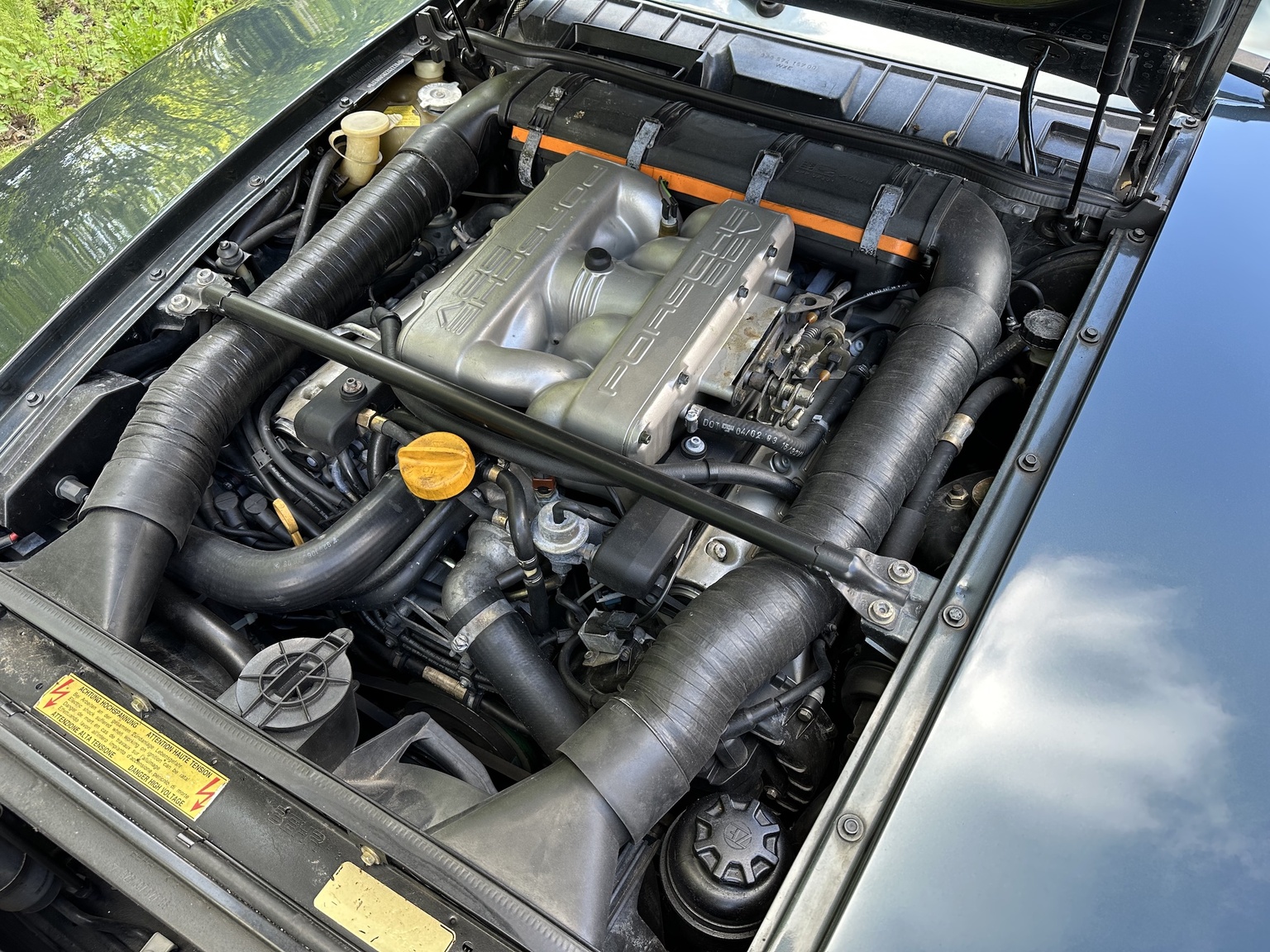 Image of 1994 Porsche 928 GTS mechanics