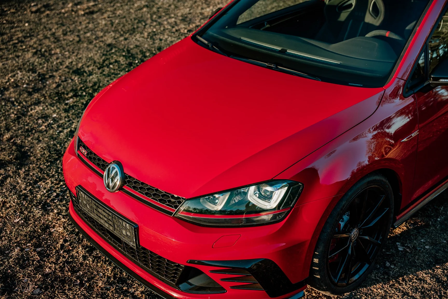 Exterior image of 2016 Volkswagen Golf GTi Clubsport S - no. 291/400 (8)