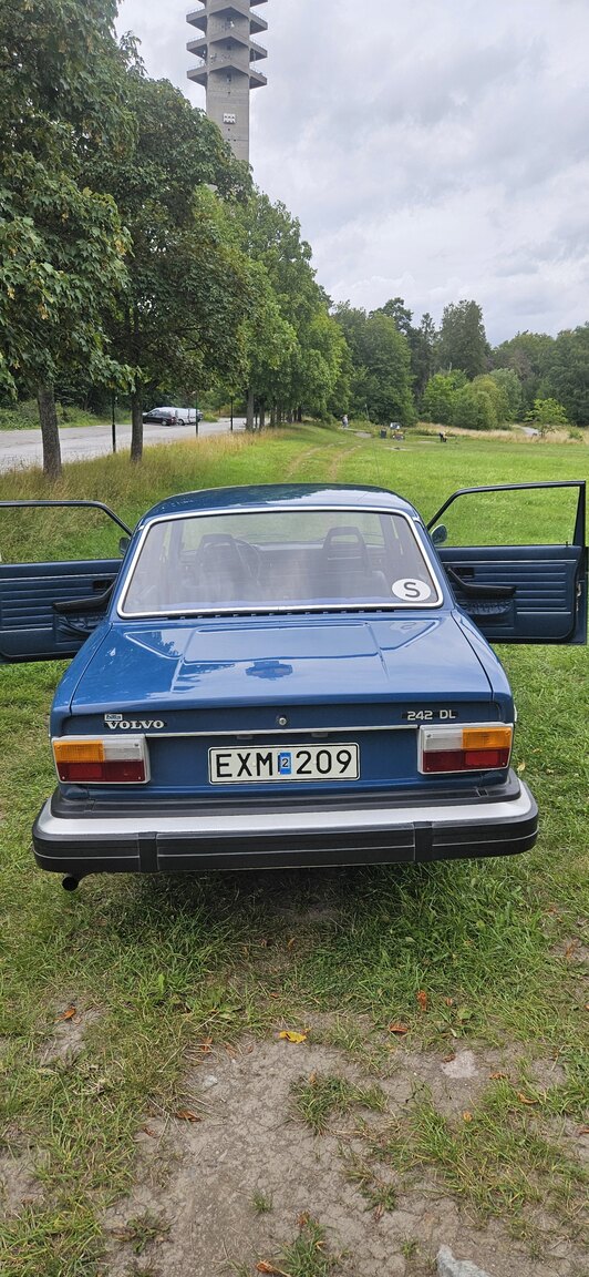 Exteriörbild på 1977 Volvo 242