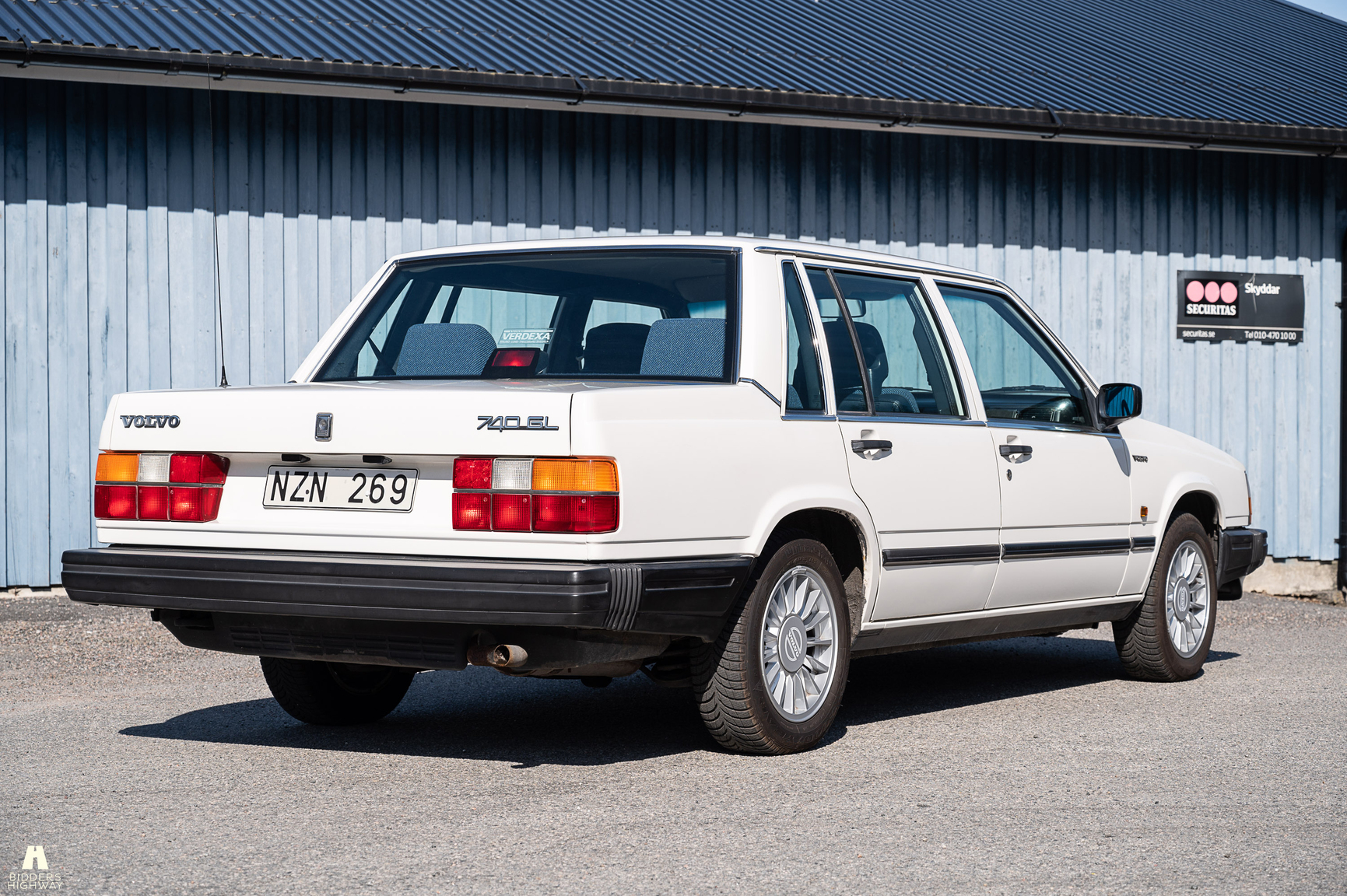 Exteriörbild på 1988 Volvo 740 GL (11)