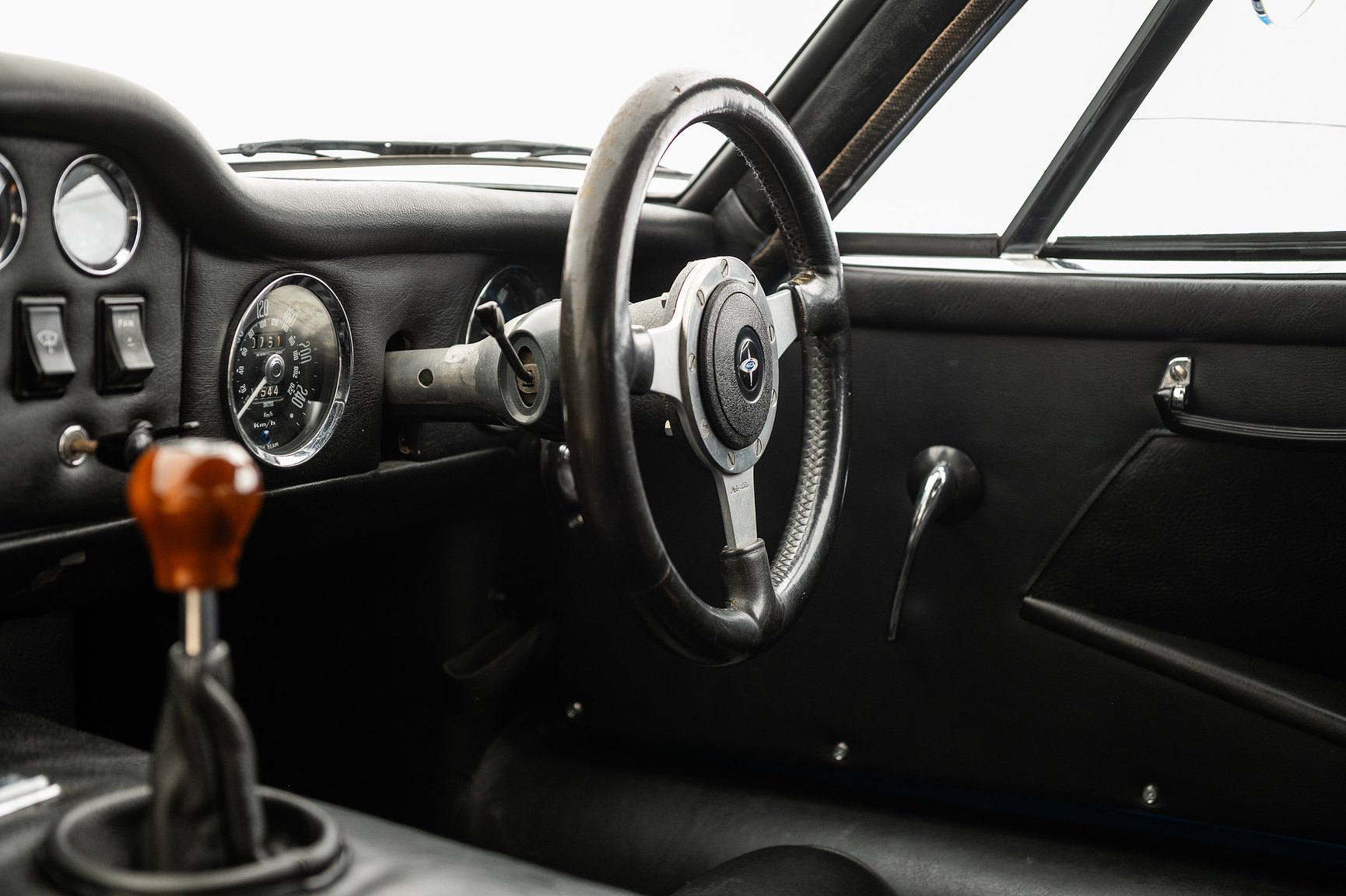 Interior image of 1969 Marcos 3000 GT
