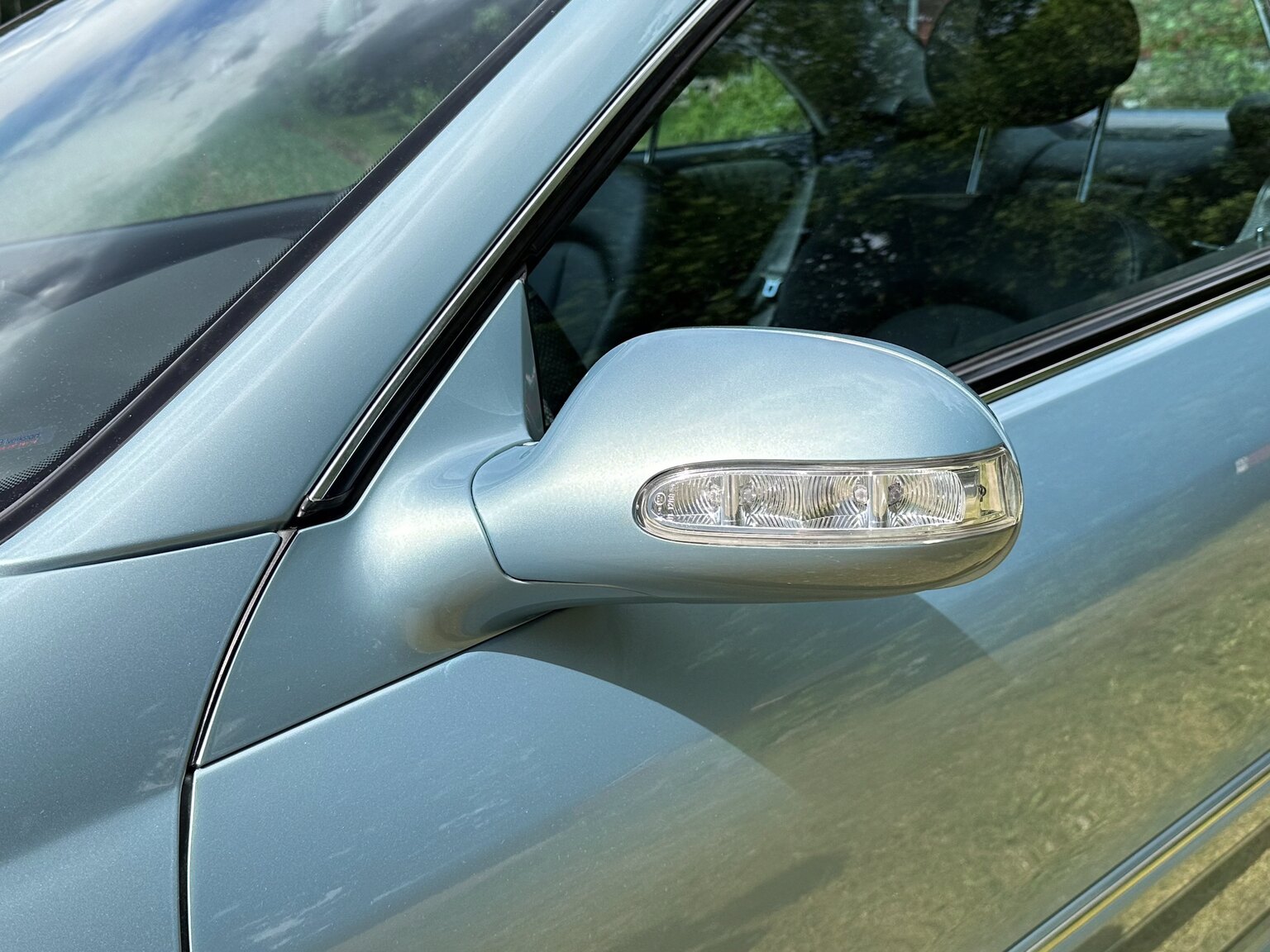 Exteriörbild på 2003 Mercedes CLK 500