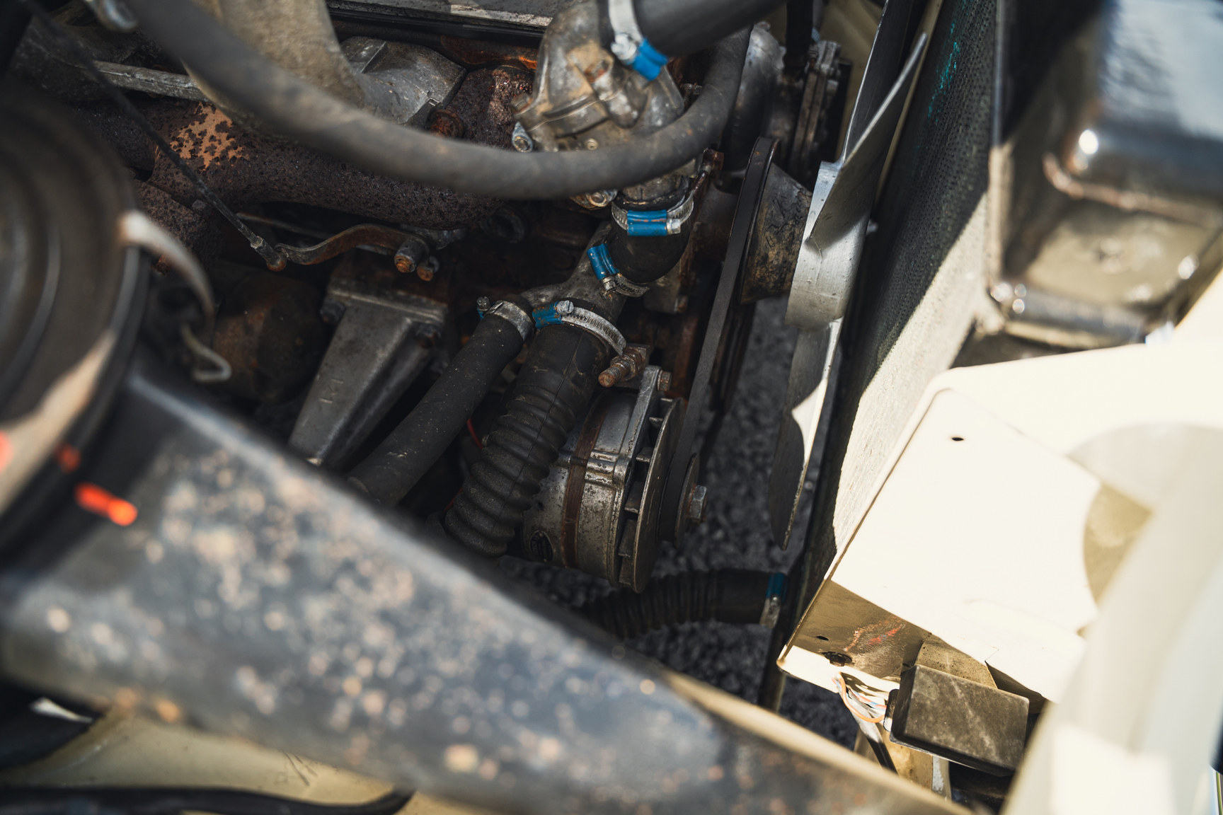 Image of 1966 Mercedes-Benz 200 D "Heckflosse" mechanics