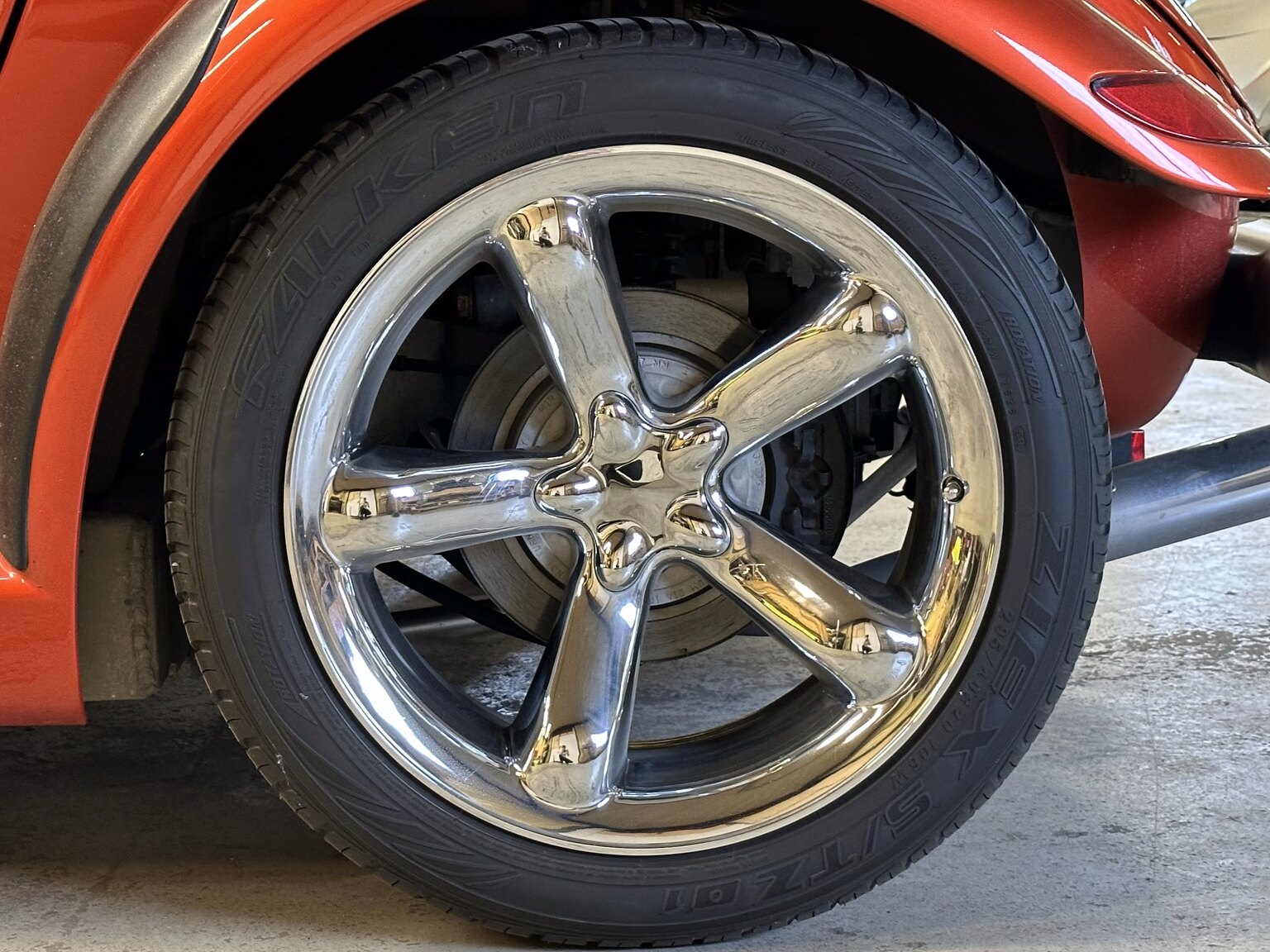Aussenfoto 2001 Plymouth Prowler