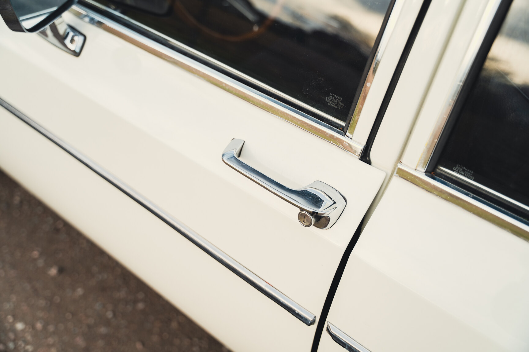 Exterior image of 1973 Opel Diplomat V8
