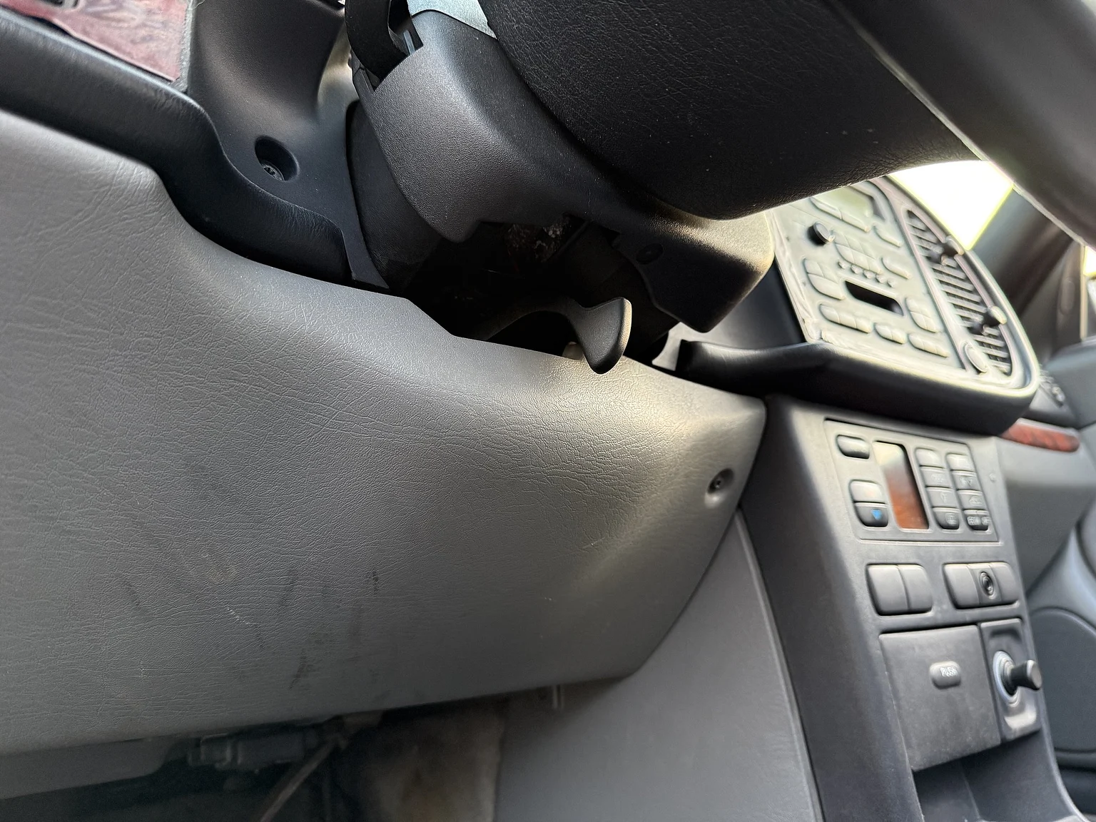 Innenraumfoto von 1996 SAAB 900 Turbo Convertible (34)