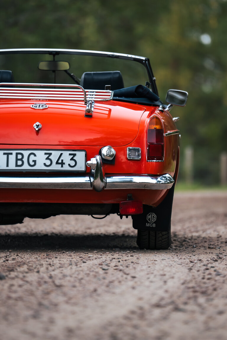 Exterior image of 1973 MG MGB Roadster (38)