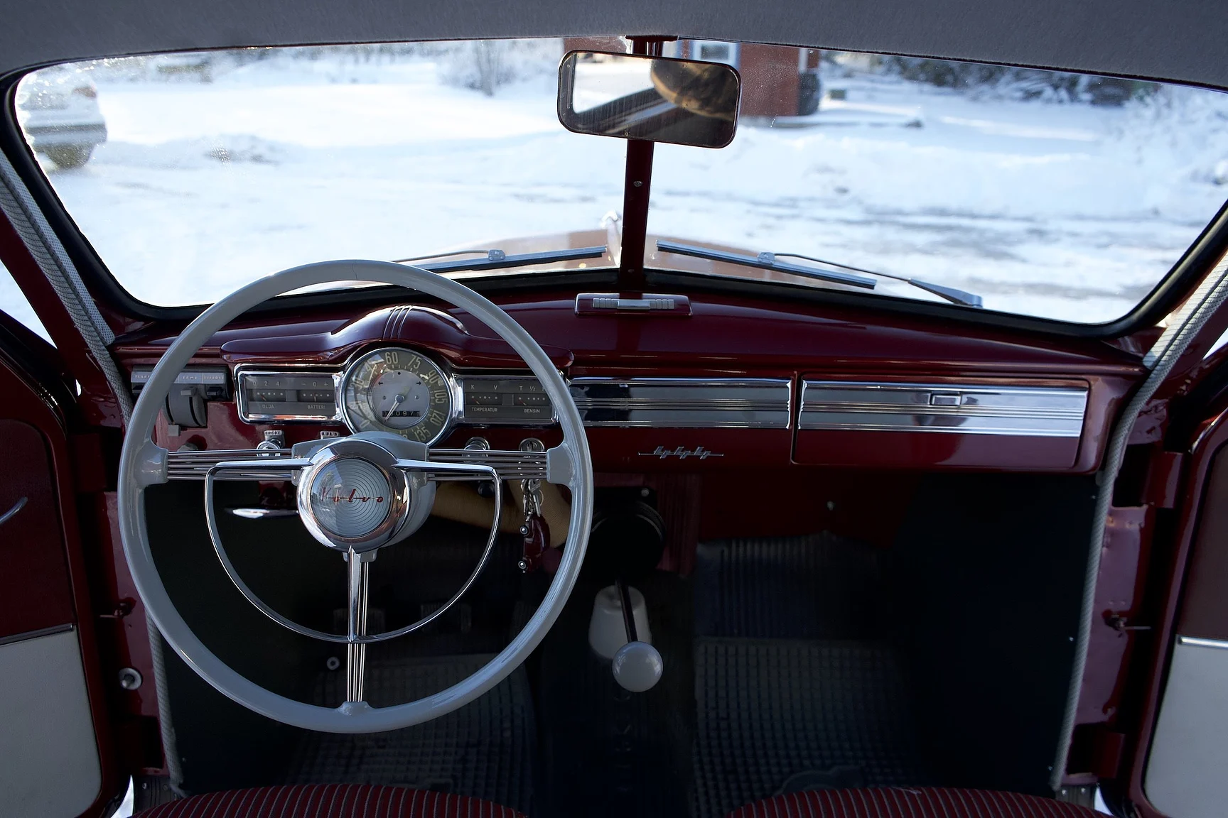 Interior image of 1953 Volvo PV444 DS (41)