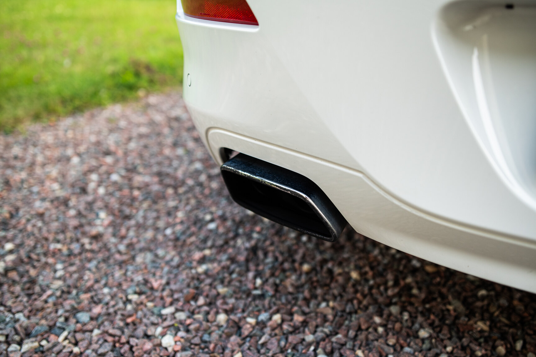 Exteriörbild på 2011 BMW 650i Cabriolet