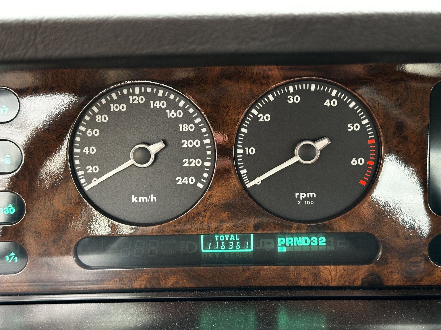 Innenraumfoto von 1988 Jaguar XJ Sovereign