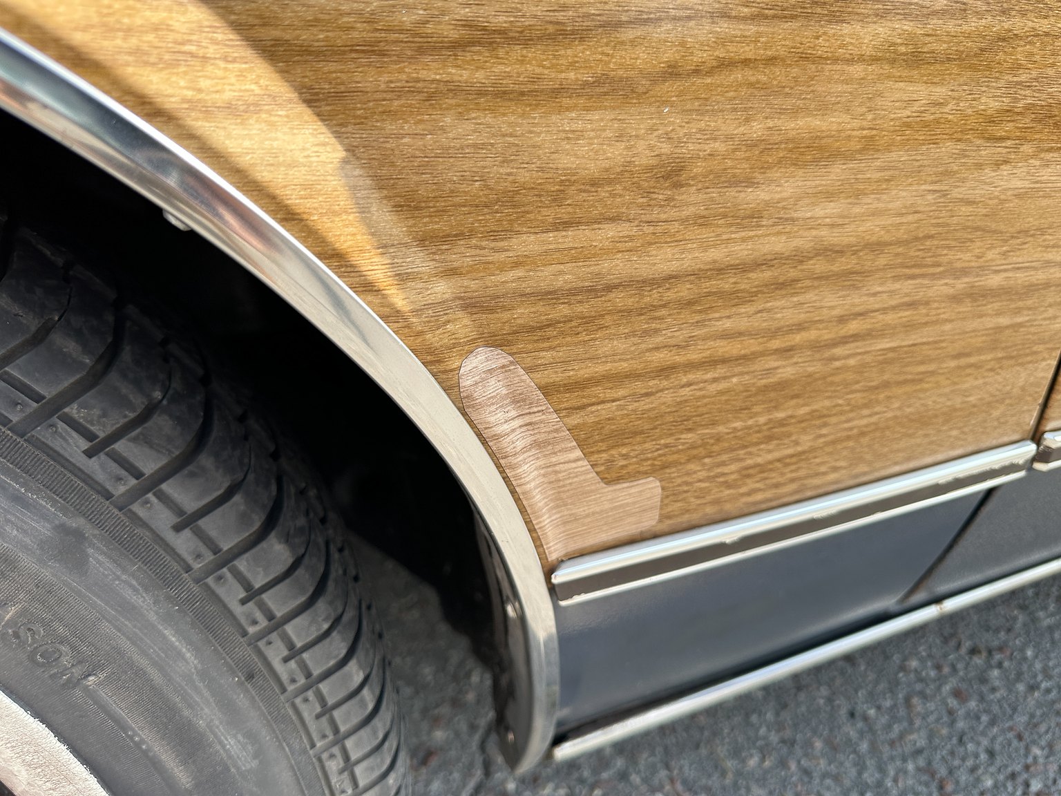 Exterior image of 1983 Buick Electra Estate Wagon 5.0