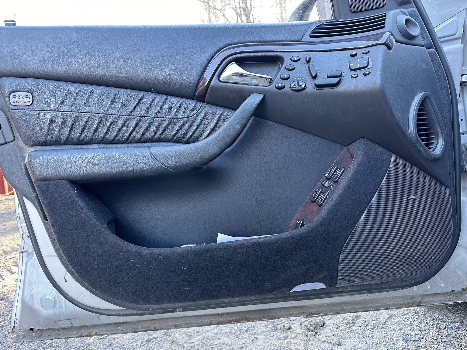 Innenraumfoto von 1999 Mercedes-Benz S 500 L