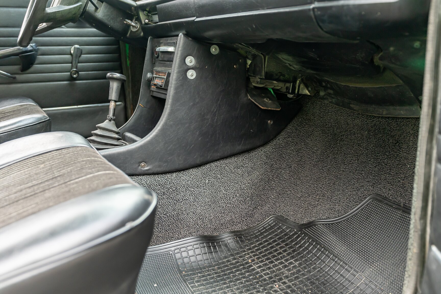 Interior image of 1975 BMW 2002