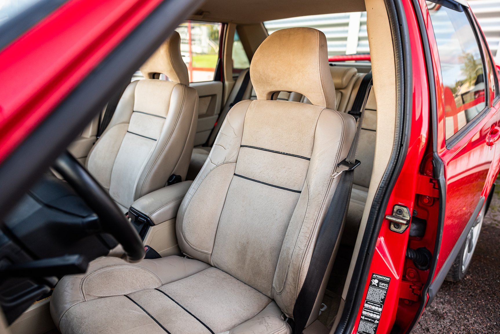 Interior image of 1996 Volvo 850 R