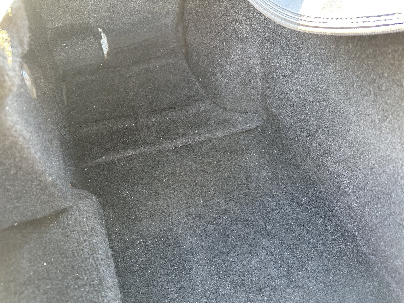 Innenraumfoto von 1986 Ferrari 328 GTS