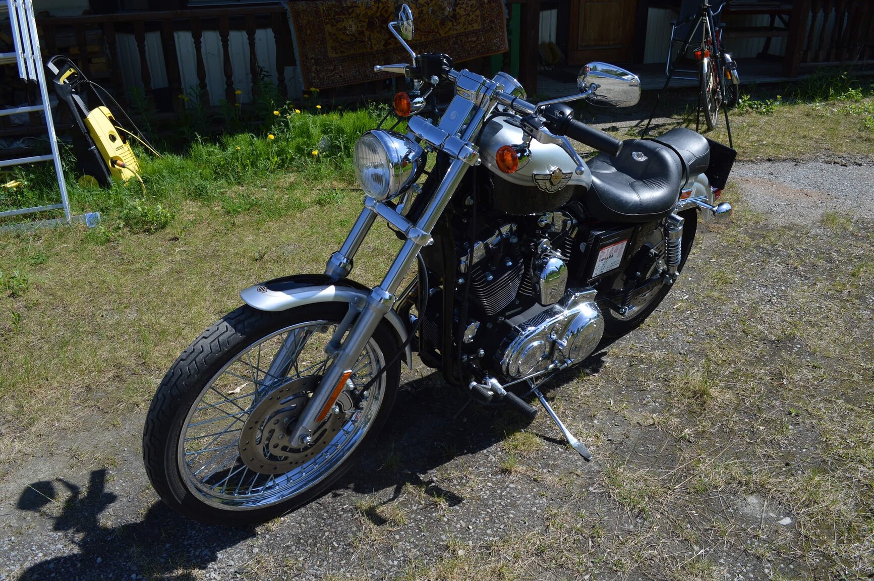Exteriörbild på 2003 Harley-Davidson XL1200C 100 anniversary