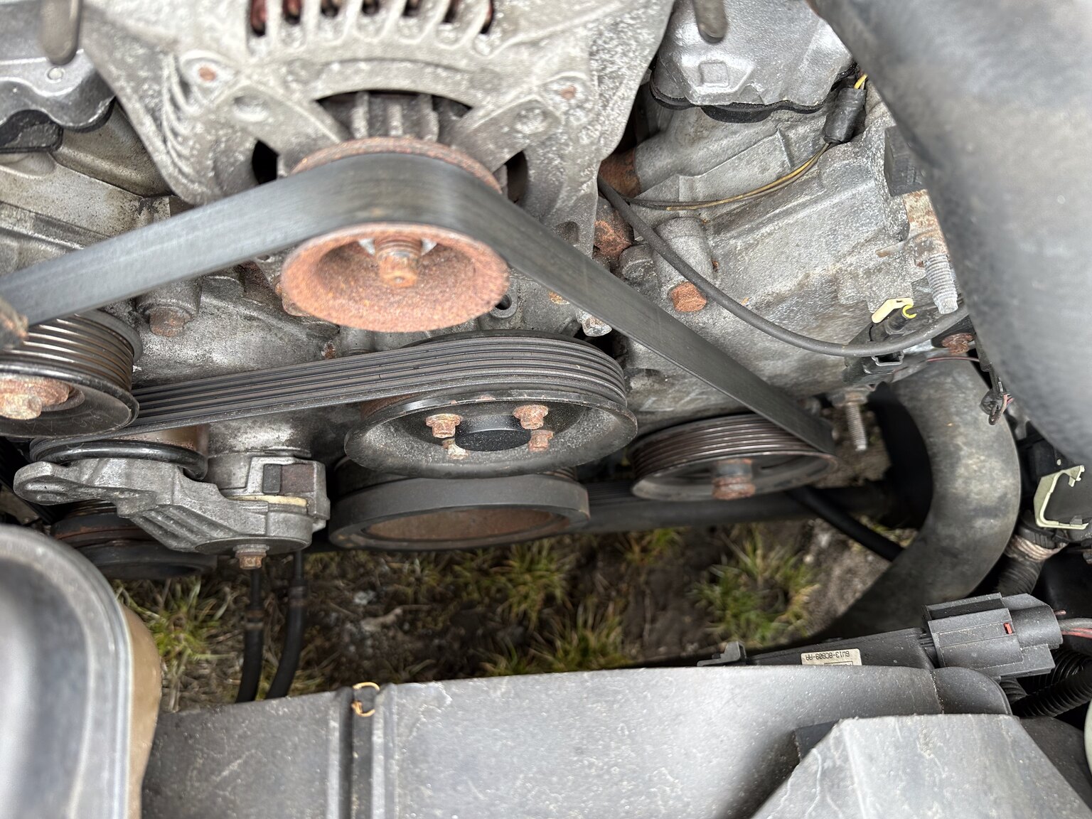 Image of 2011 Ford Crown Victoria New York Cab mechanics (16)