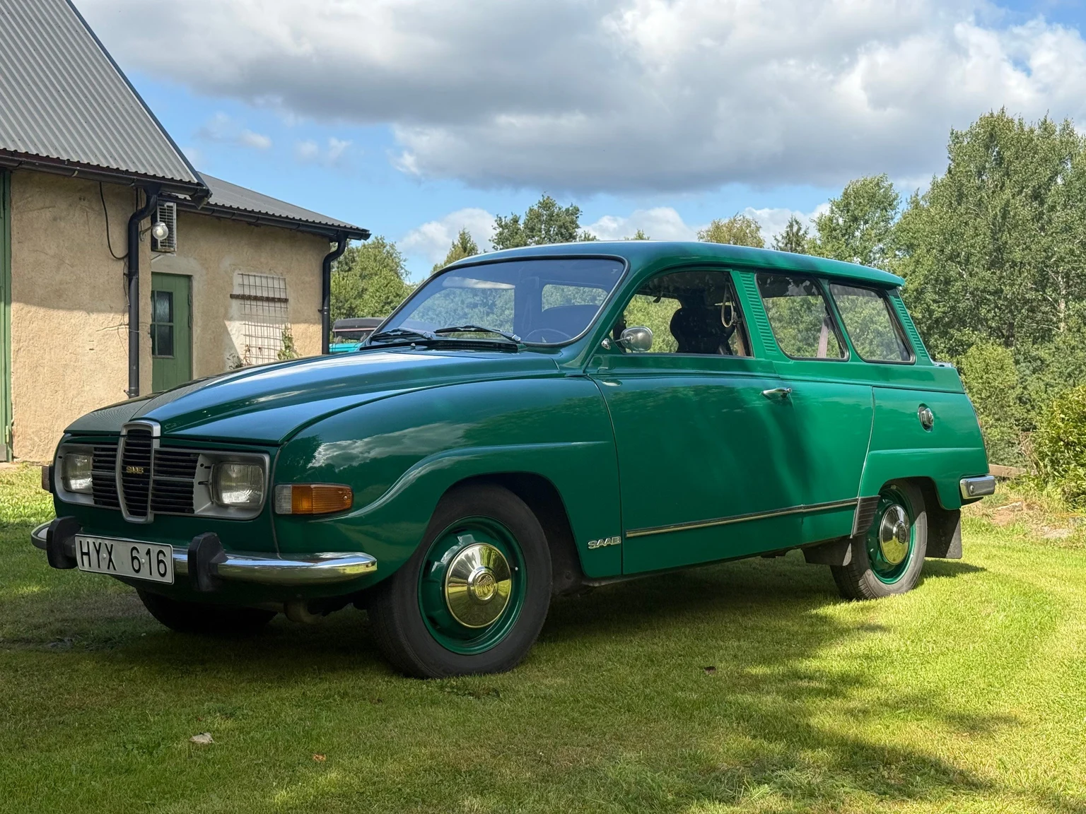 Aussenfoto 1975 Saab 95 V4 kombi - 7-sits (5)