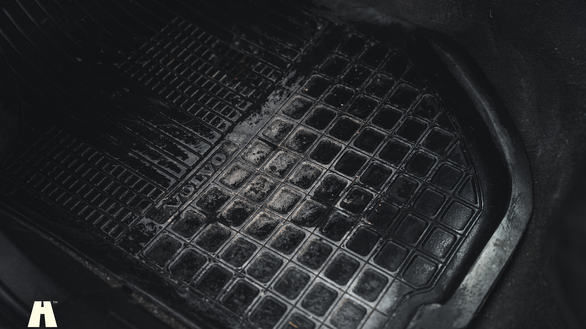 Interior image of 1995 Volvo 940 SE