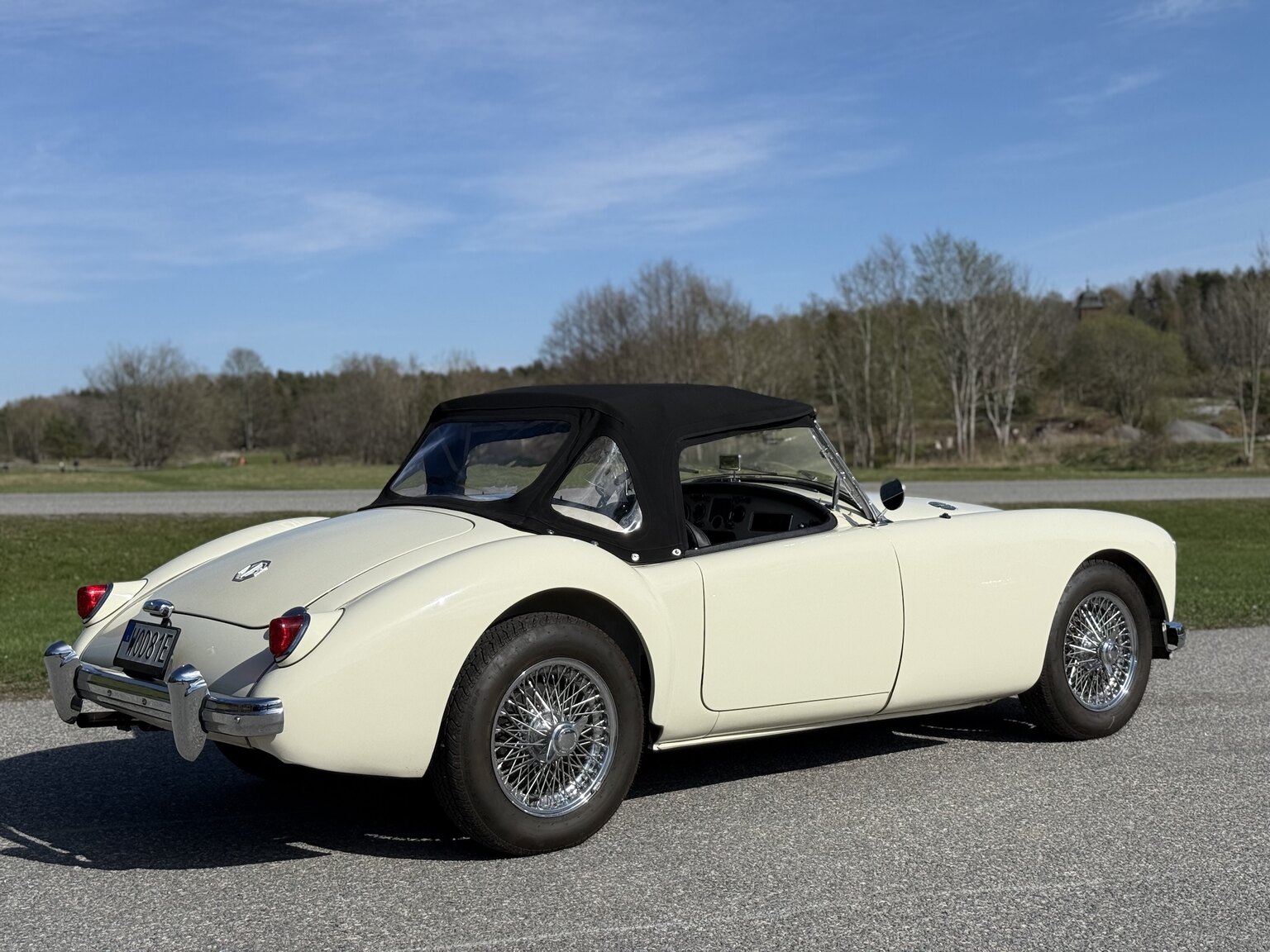 Exteriörbild på 1959 MG MGA 1500
