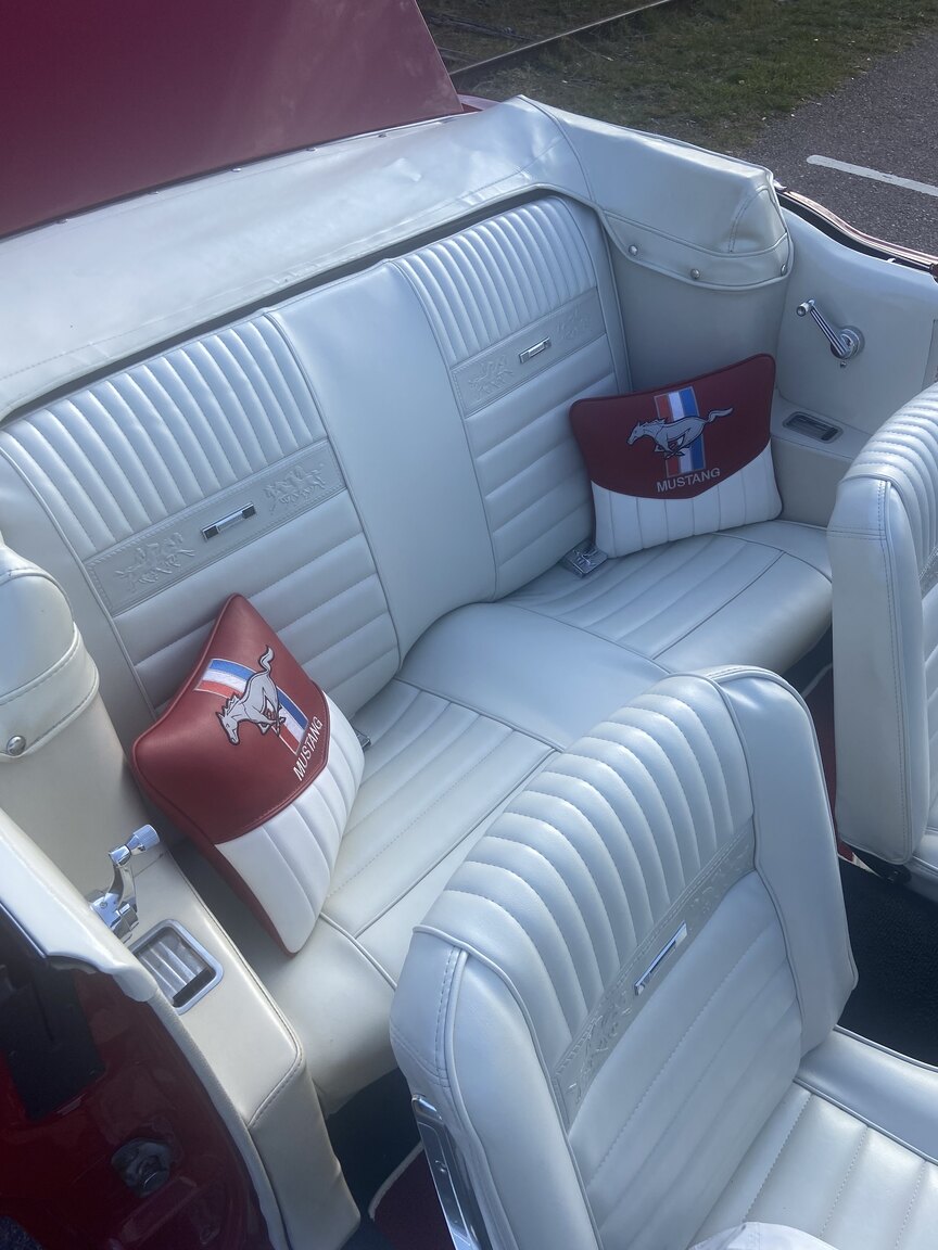 Interiörbild 1966 Ford Mustang Convertible