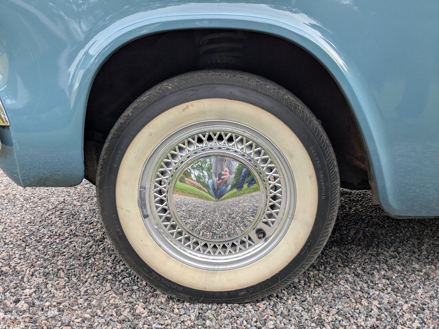 Exteriörbild på 1961 Ford Anglia Deluxe