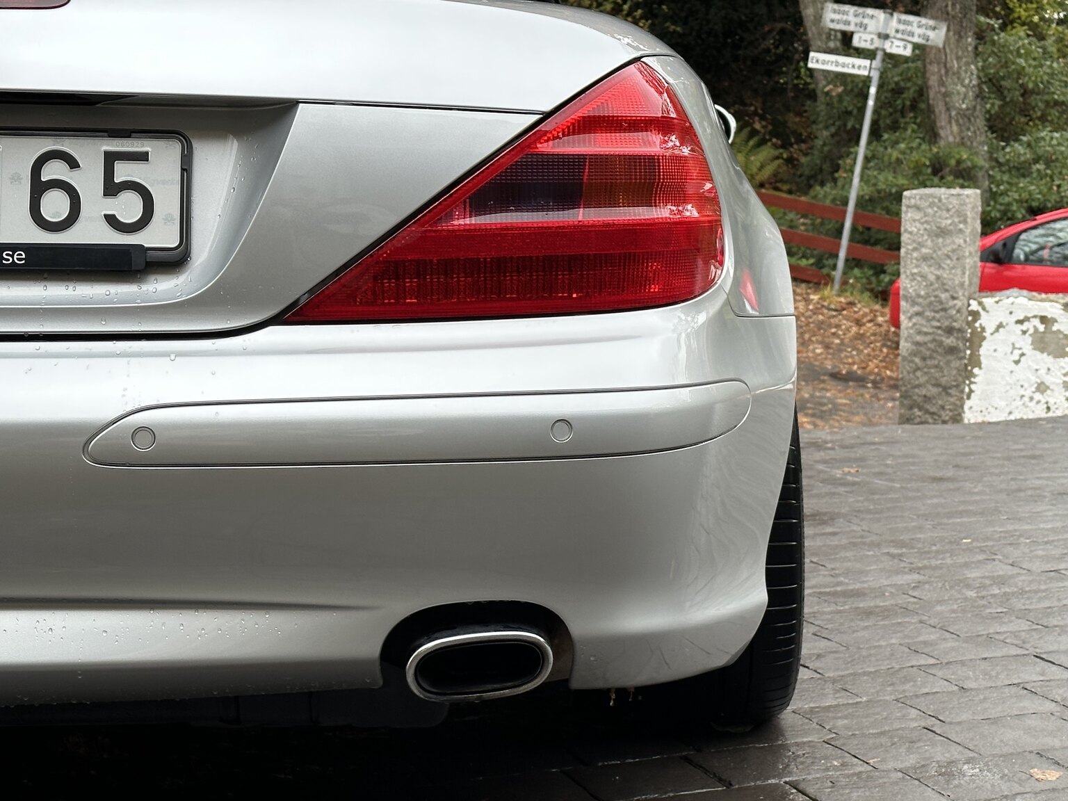 Exteriörbild på 2005 Mercedes-Benz SL 350