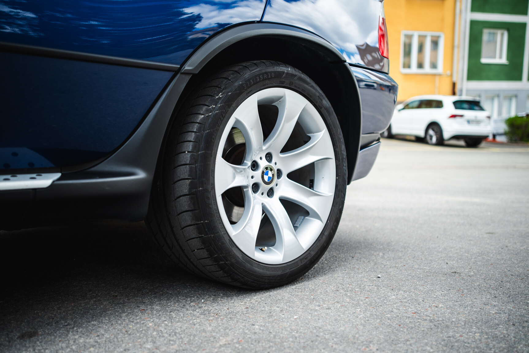 Exterior image of 2005 BMW X5 4.8iS E53 LCI