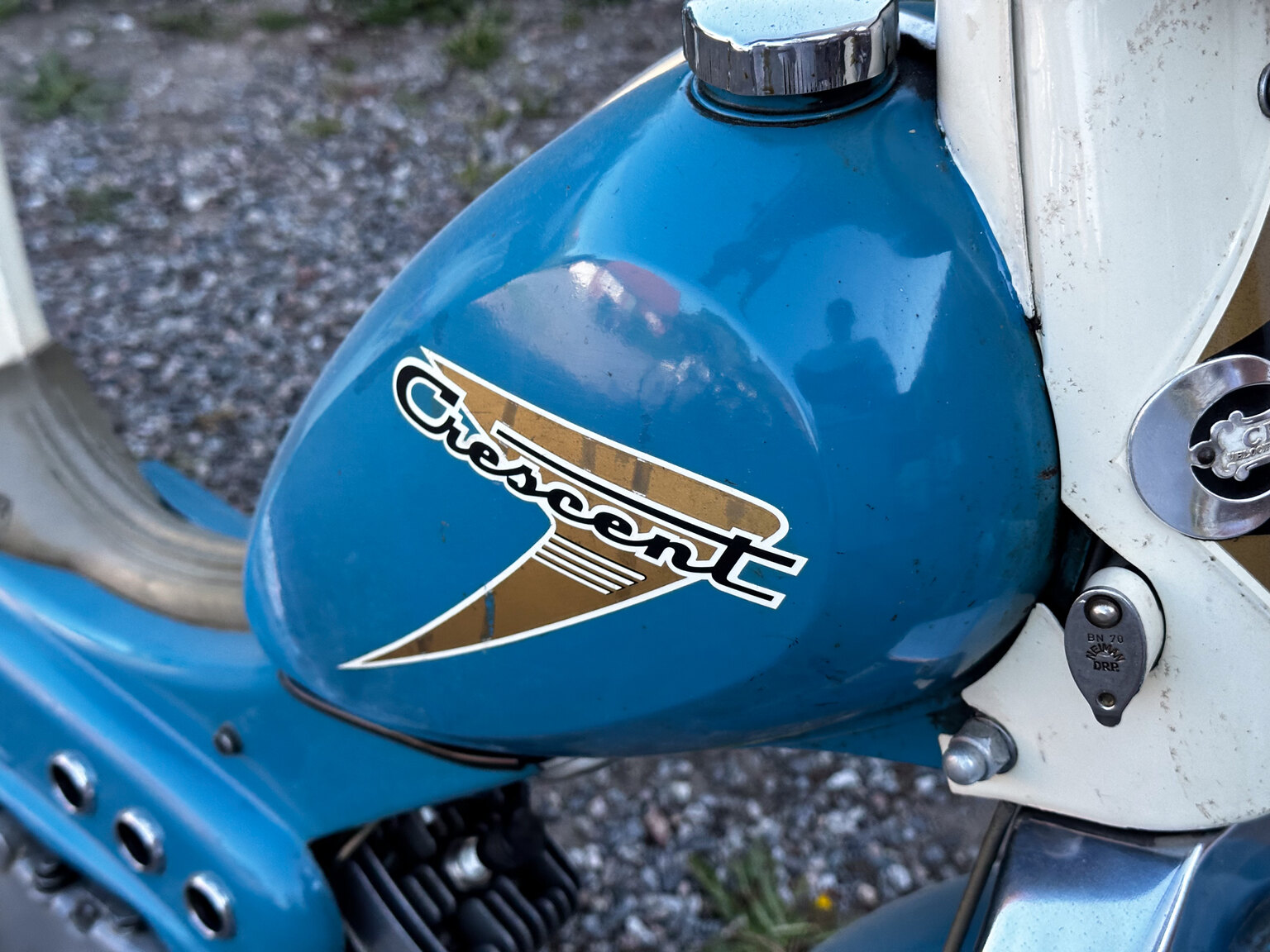 Aussenfoto 1963 Crescent 1163 Raket