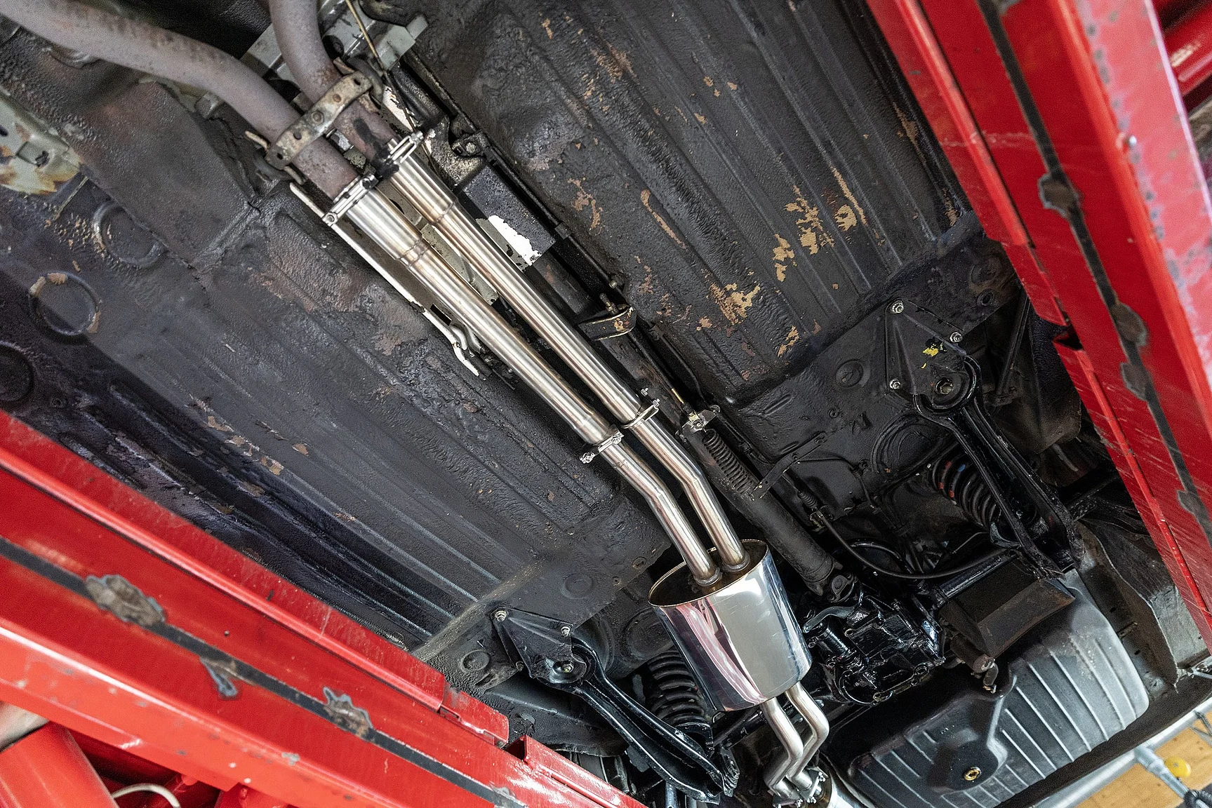 Image of 1970 Mercedes-Benz  280 SE 3.5 Coupé mechanics (26)