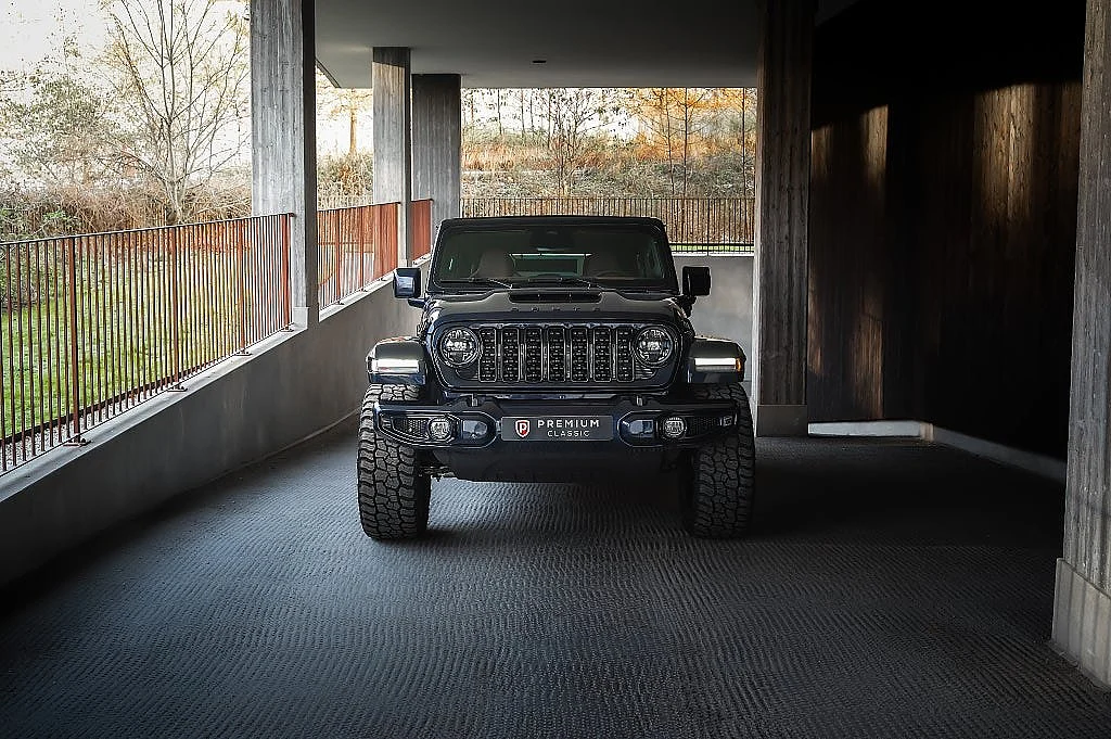 Image of 2025 Jeep Wrangler (6)