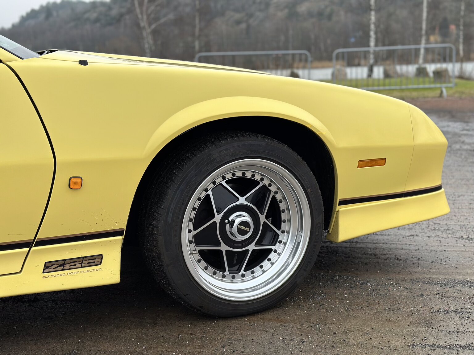 Exteriörbild på 1987 Chevrolet Camaro Z28