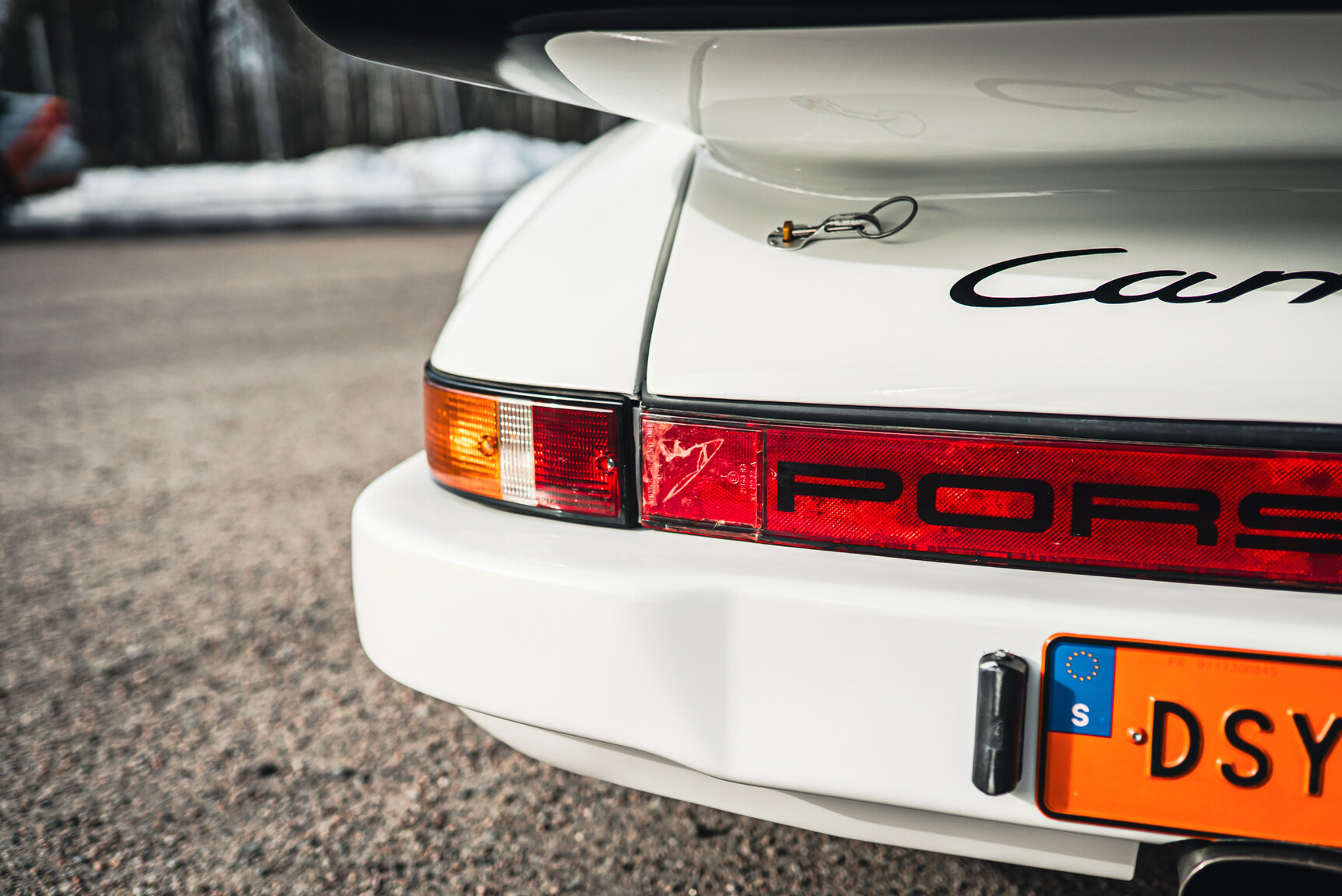 Exteriörbild på 1977 Porsche 911 RSR Rallycar