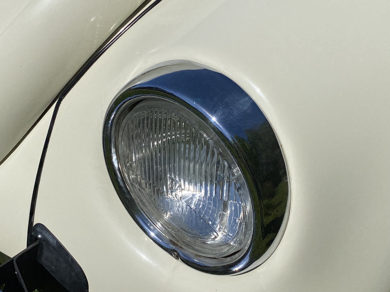 Exteriörbild på 1974 Volkswagen Beetle 1303 S (11)