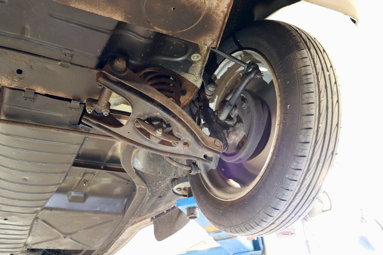 Image of 1959 Renault 4CV mechanics
