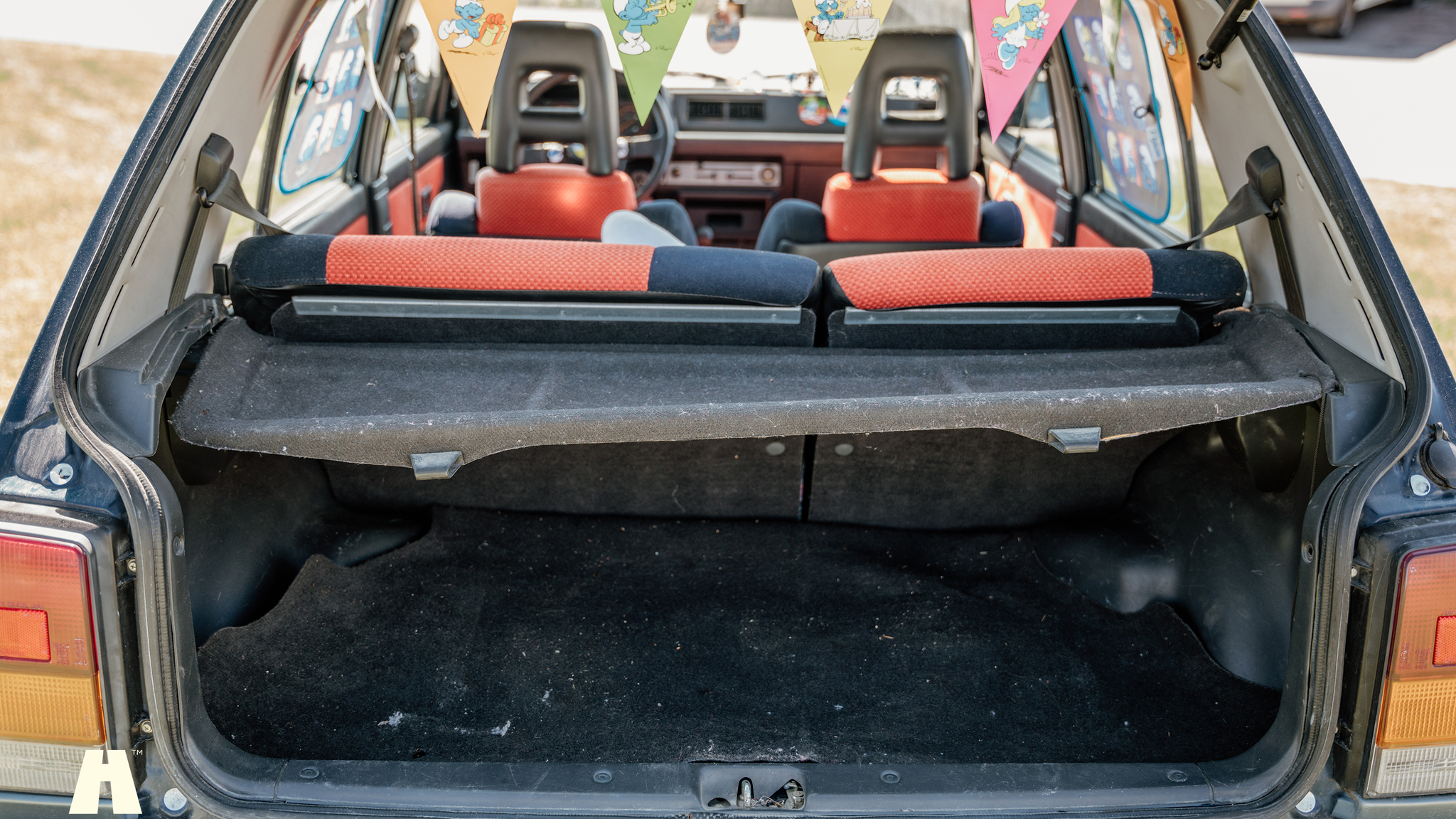 Interior image of 1986 Daihatsu Charade Turbo