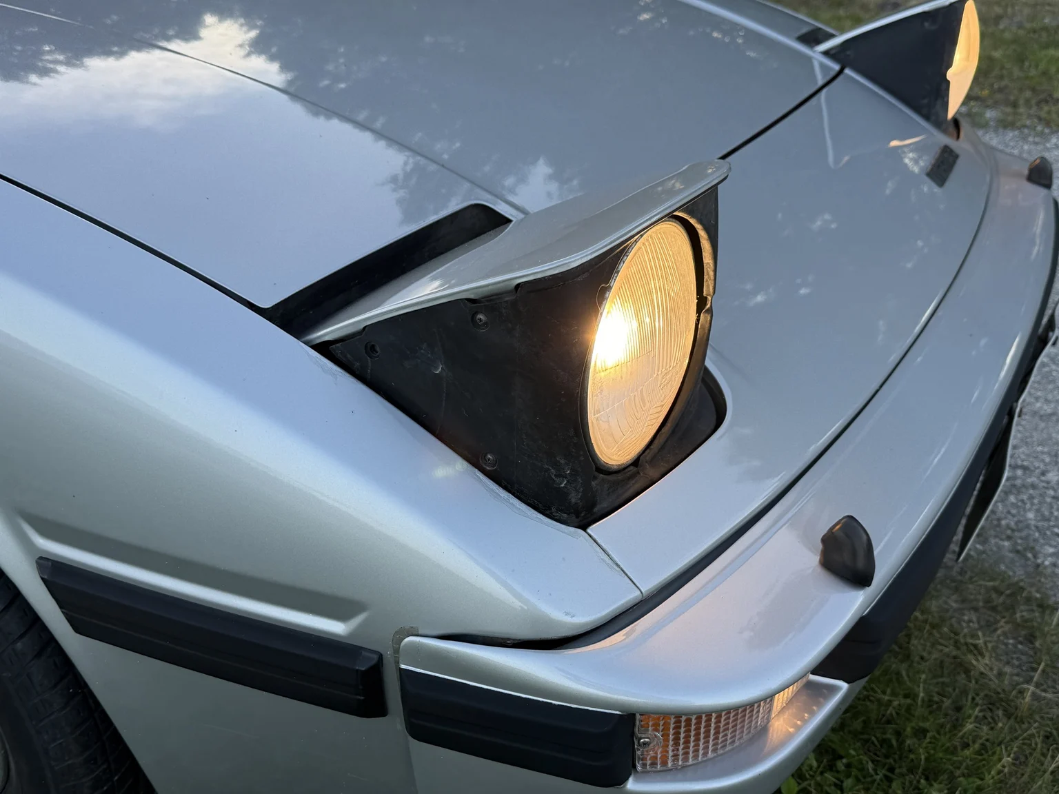 Exteriörbild på 1983 Mazda RX-7 (29)