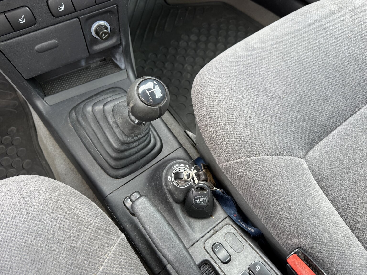 Interior image of 1997 SAAB 900