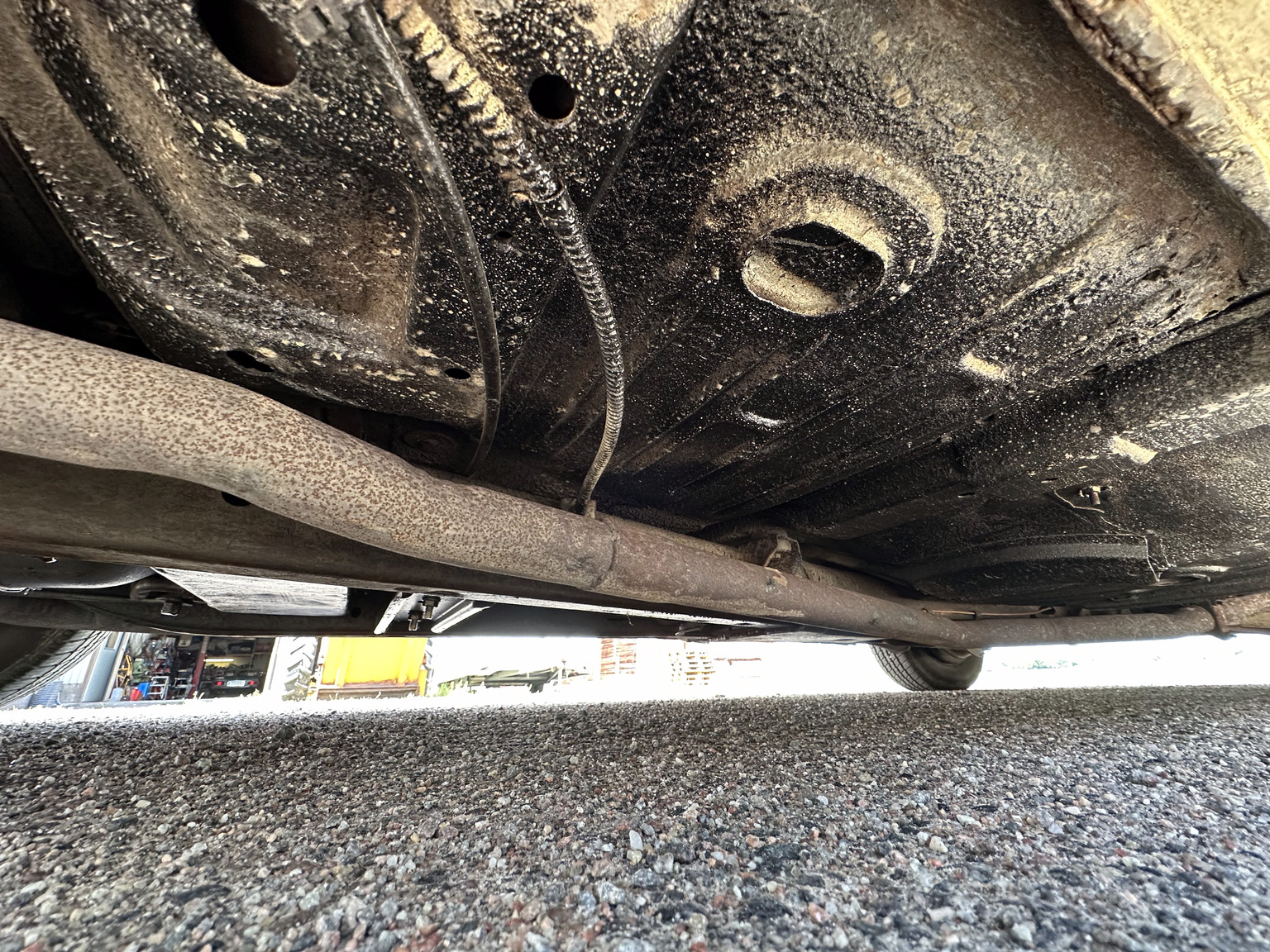 Image of 1961 Buick Electra 225 cab mechanics