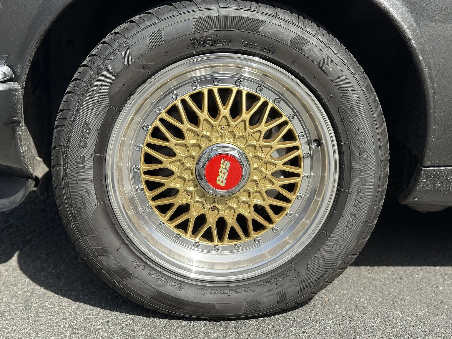 Exteriörbild på 1985 Jaguar XJS HE (15)