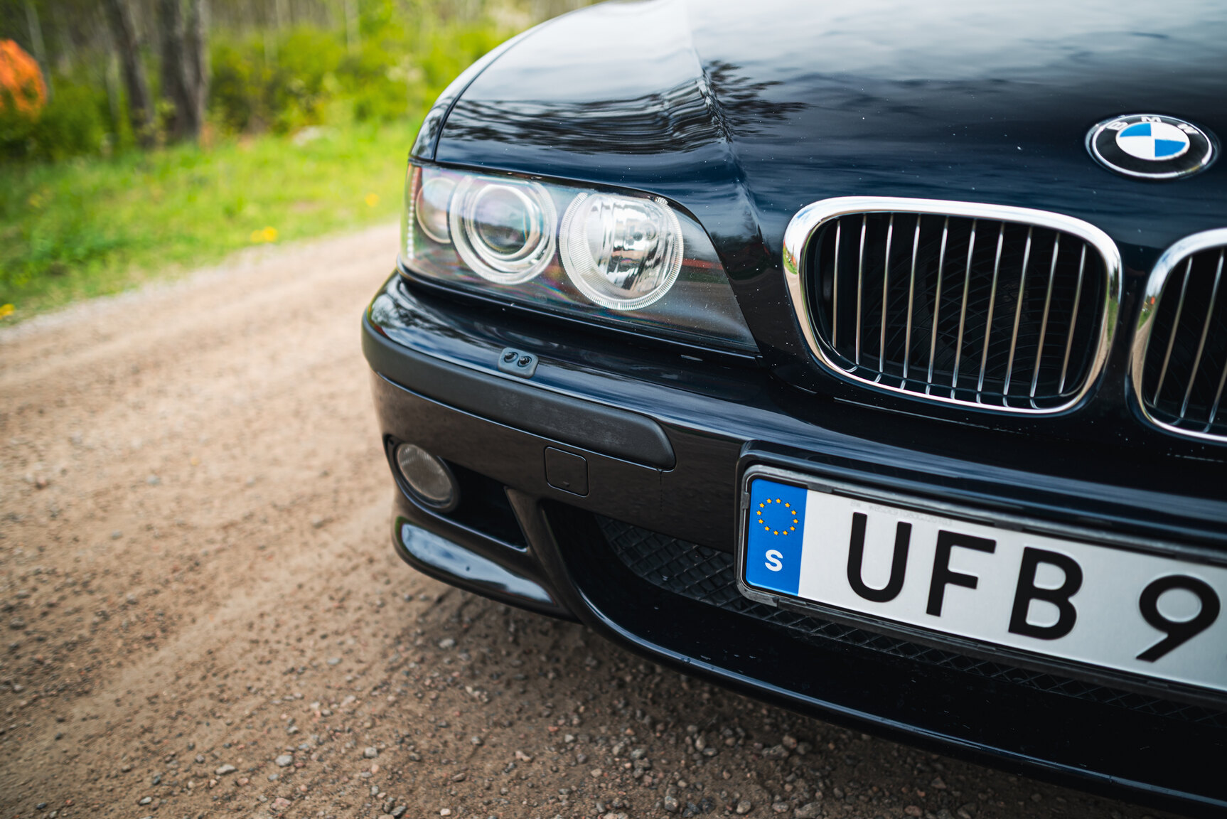 Exterior image of 2000 BMW M5 E39