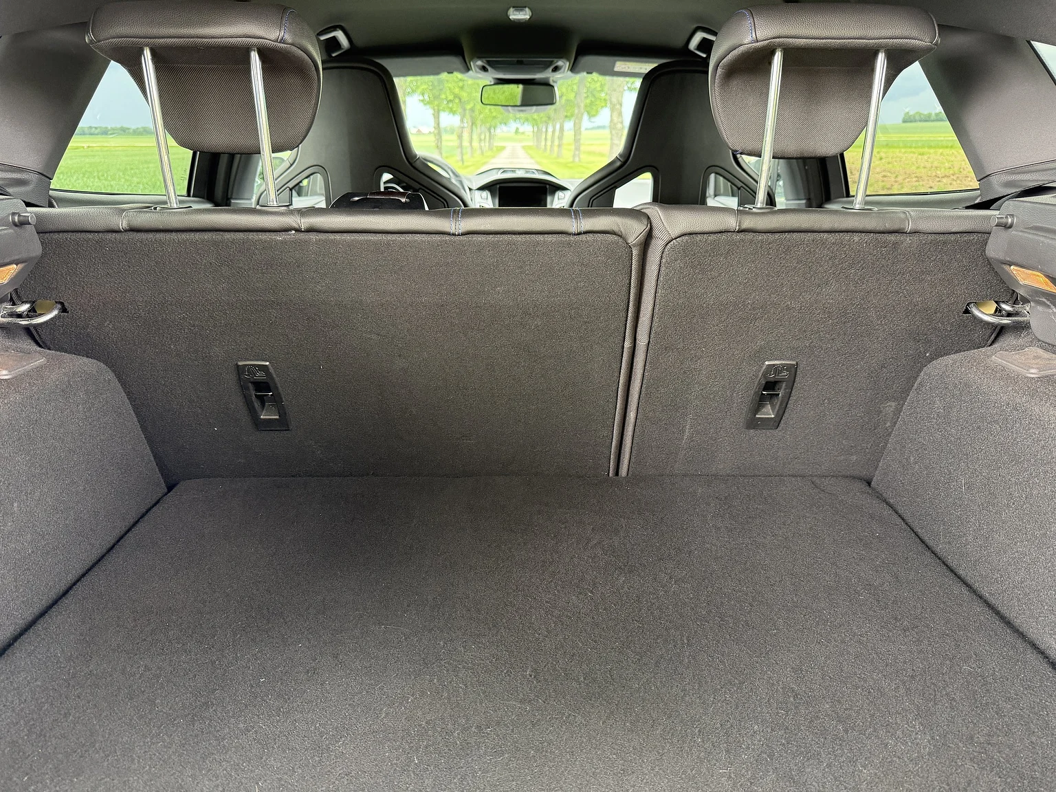Interior image of 2016 Ford Focus RS (45)