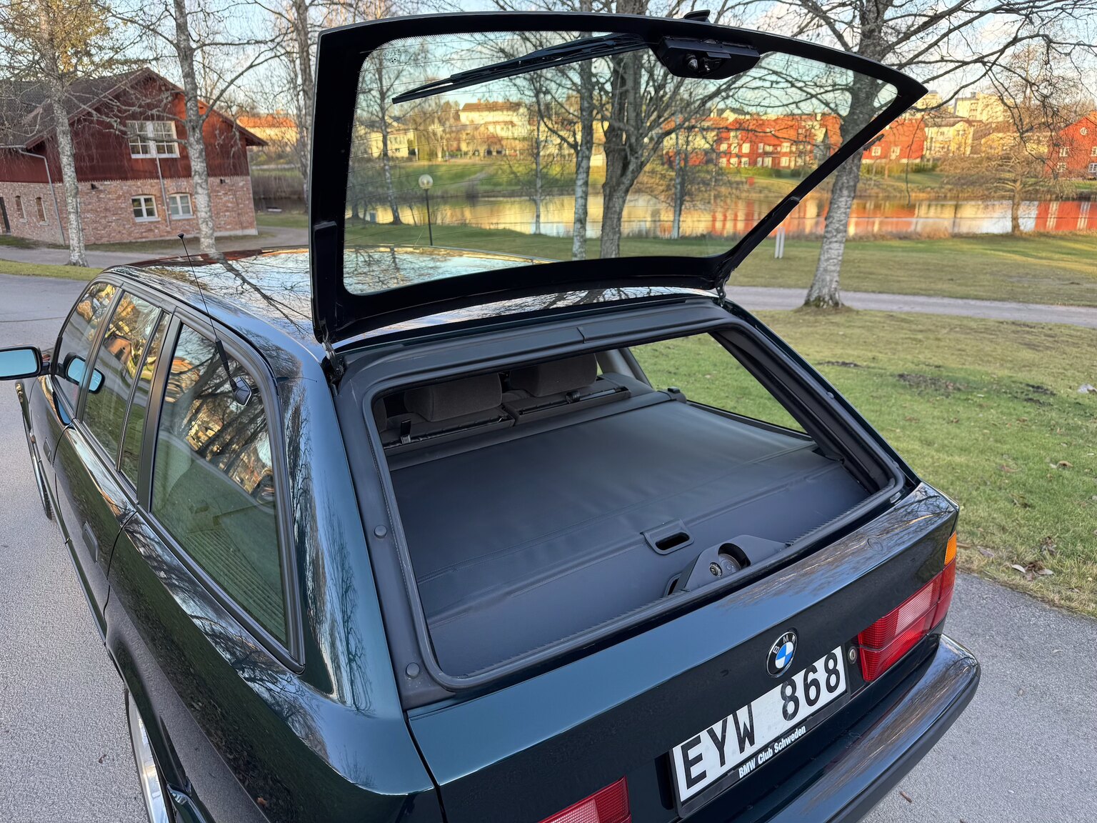 Innenraumfoto von 1996 BMW 520i Touring
