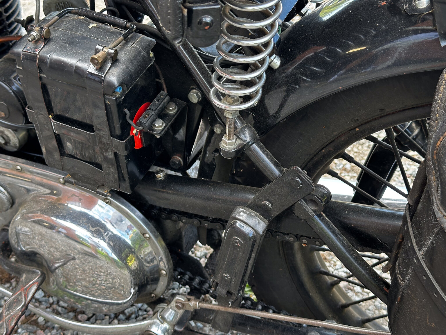 Image of 1943 BSA 500 mechanics