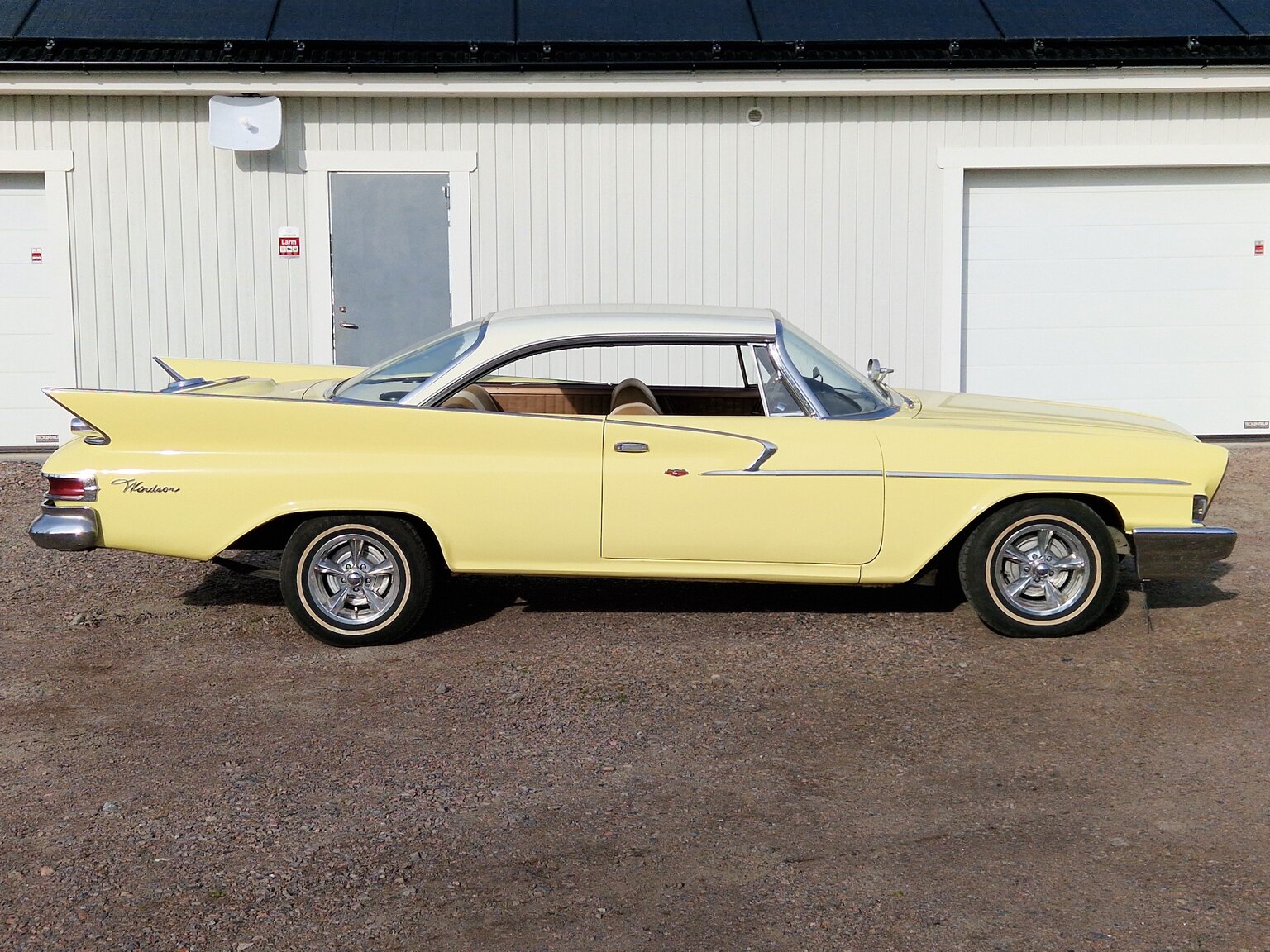 Exteriörbild på 1961 Chrysler Windsor Coupé