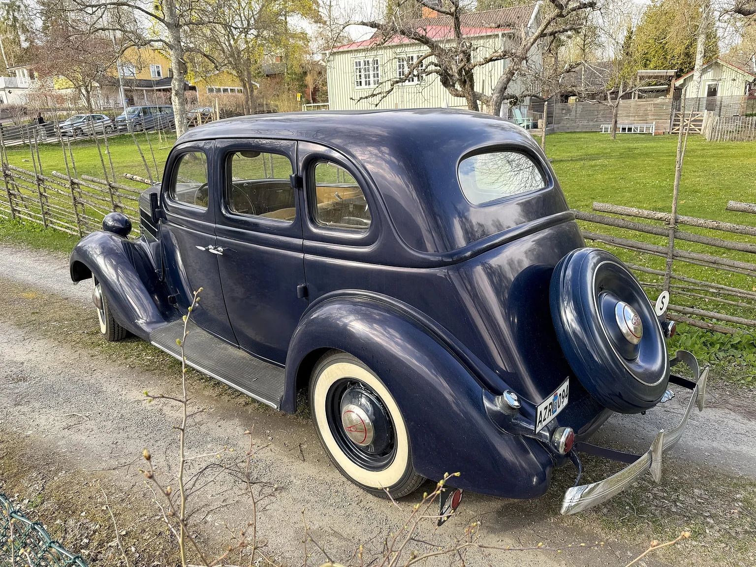 Exteriörbild på 1936 Ford 214A Fordor (4)
