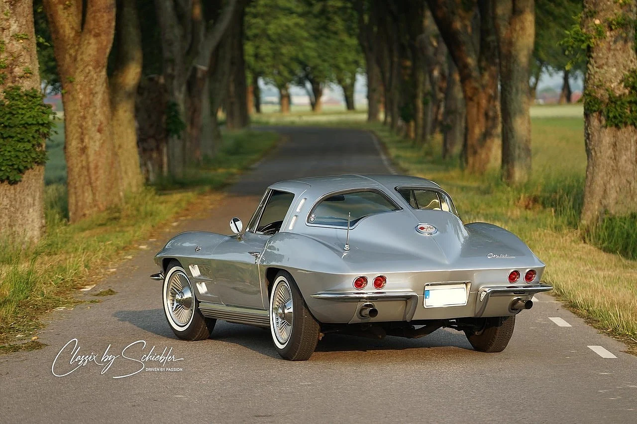 Bild von 1963 Chevrolet Corvette (17)