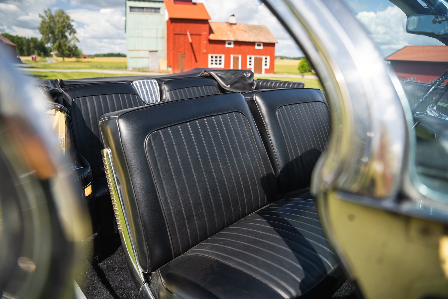 Innenraumfoto von 1961 Buick Electra 225 cab (7)