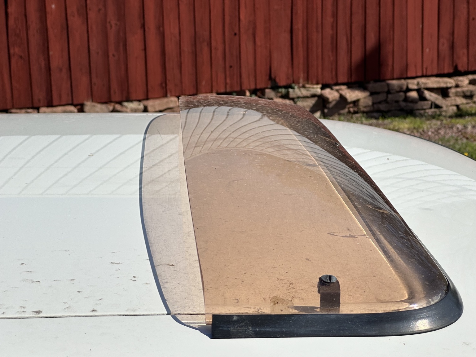 Exterior image of 1985 Mercedes-Benz 200