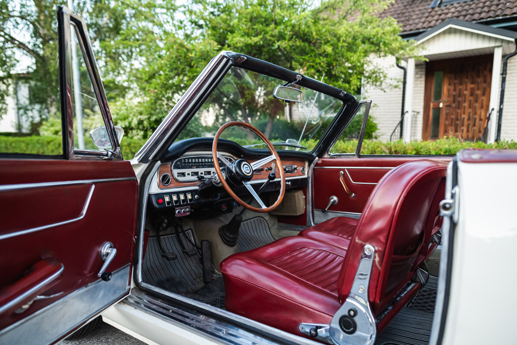 Interior image of 1964 Lancia Flavia Vignale  